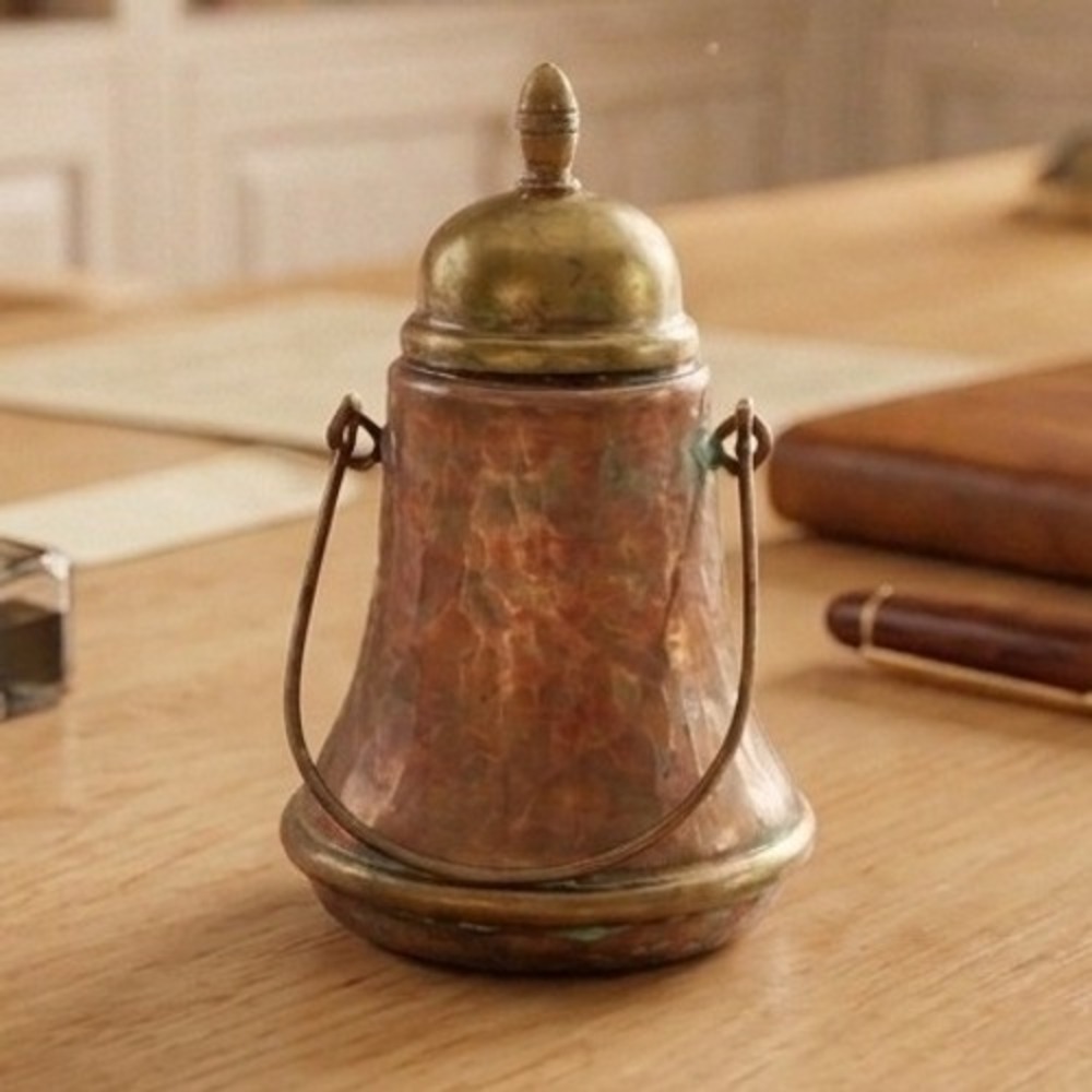 Vintage Dutch Doofpot Miniature Hammered Copper Brass Tripod Vessel Lid Handle